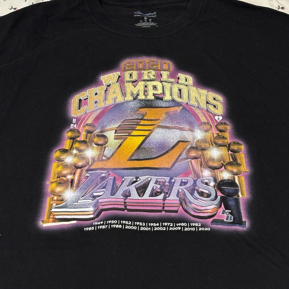Lakers 2020 World Champions XL T-Shirt